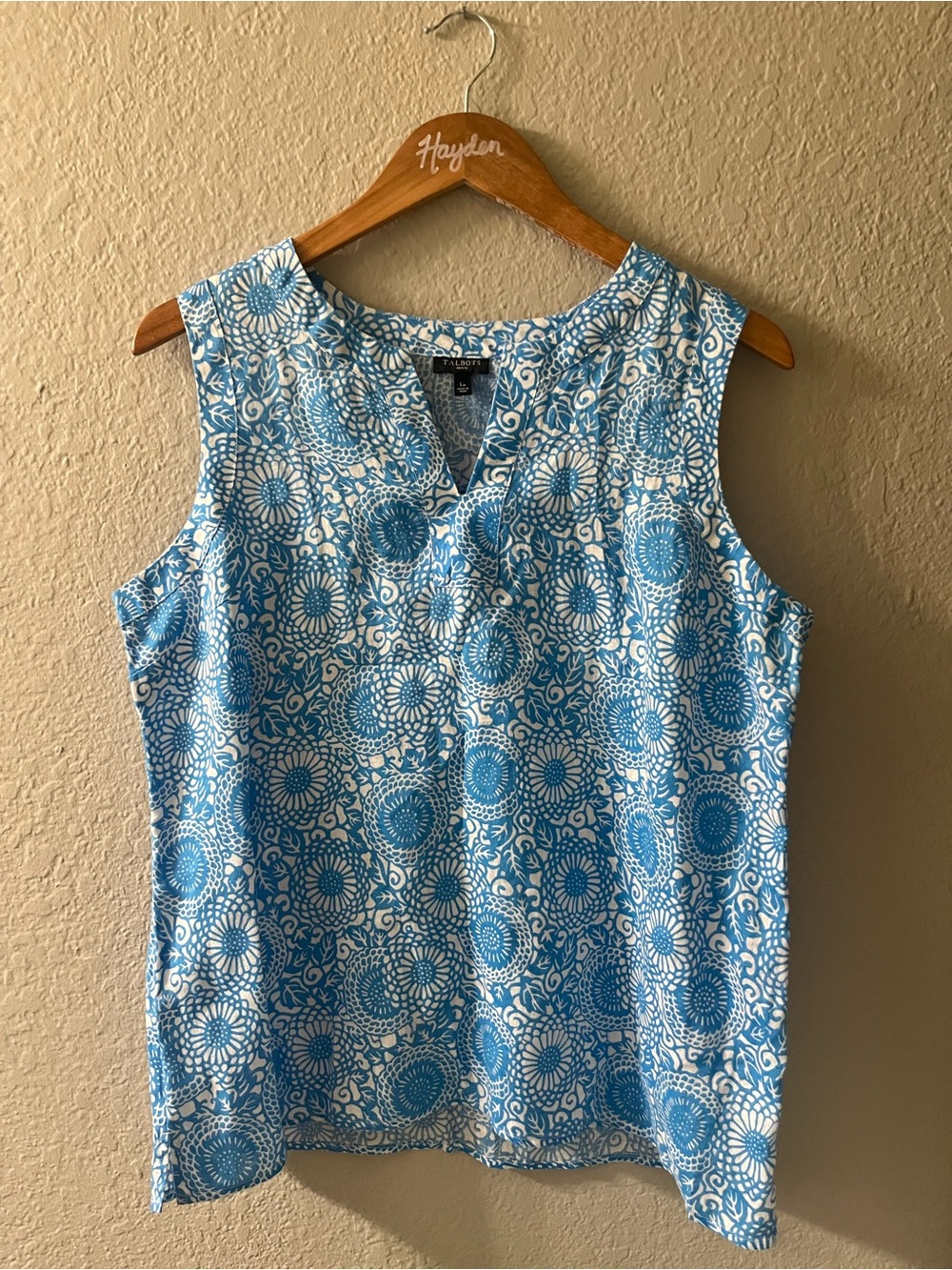 Talbots Blue and White Sleeveless V-Neck Floral Medallion Top